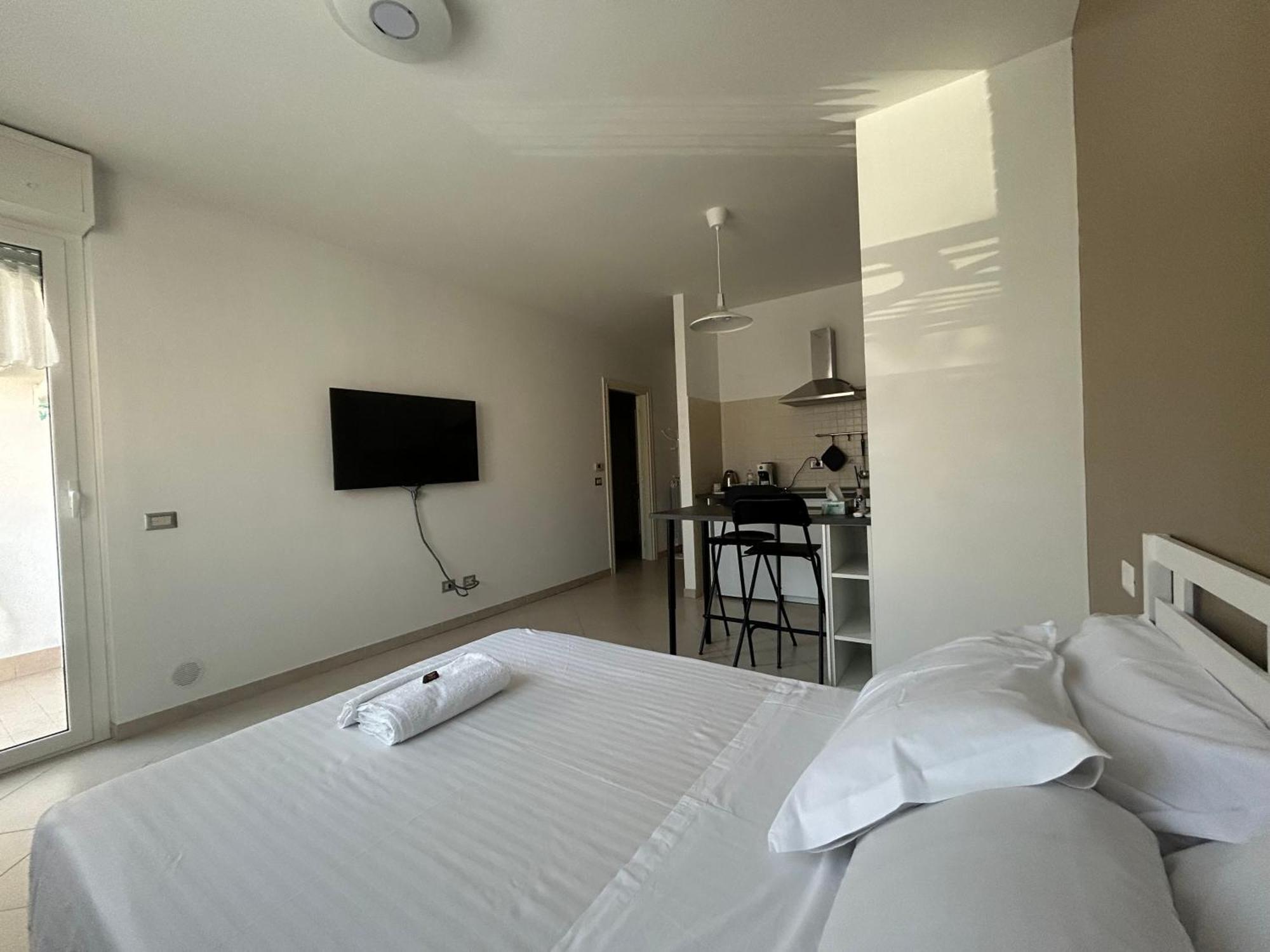 Urban Sky Loft Fiumicino Apartment Exterior photo